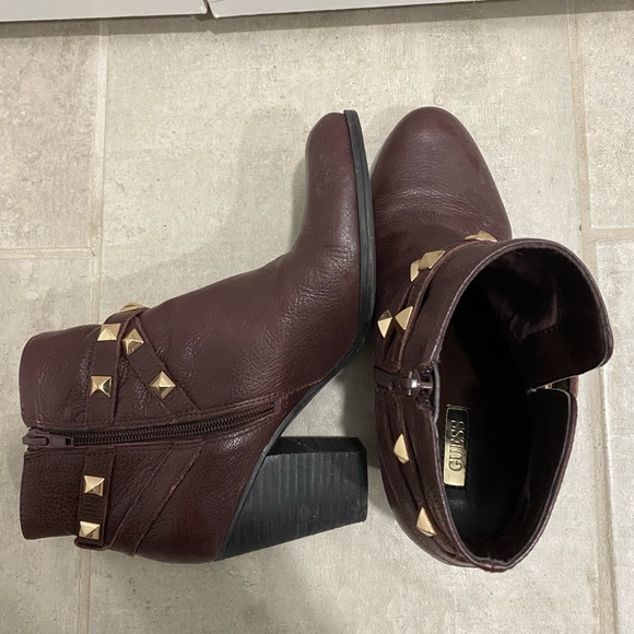 GUESS Booties - Picture 5 of 5